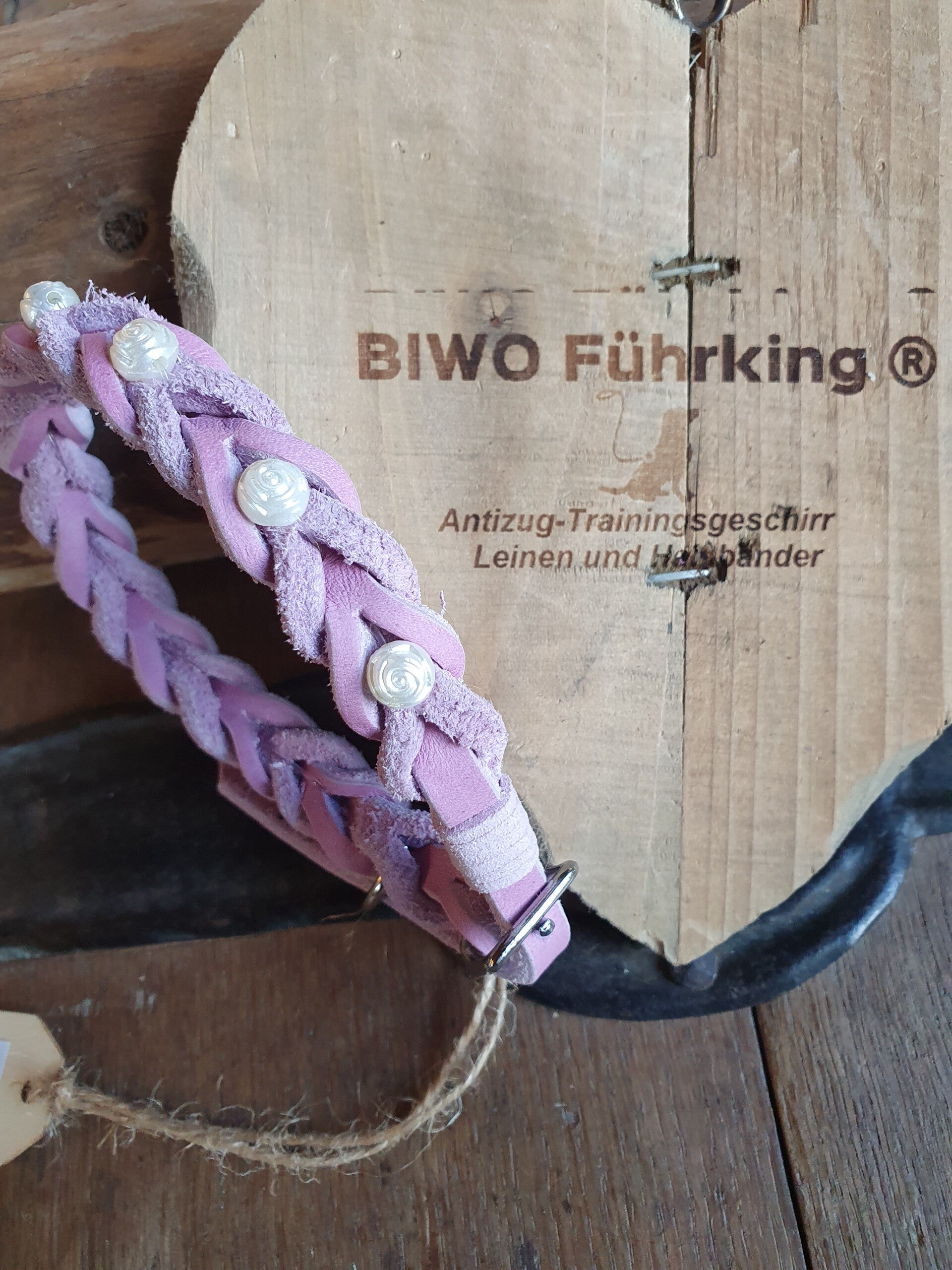 Schmuck-Halsband flieder
