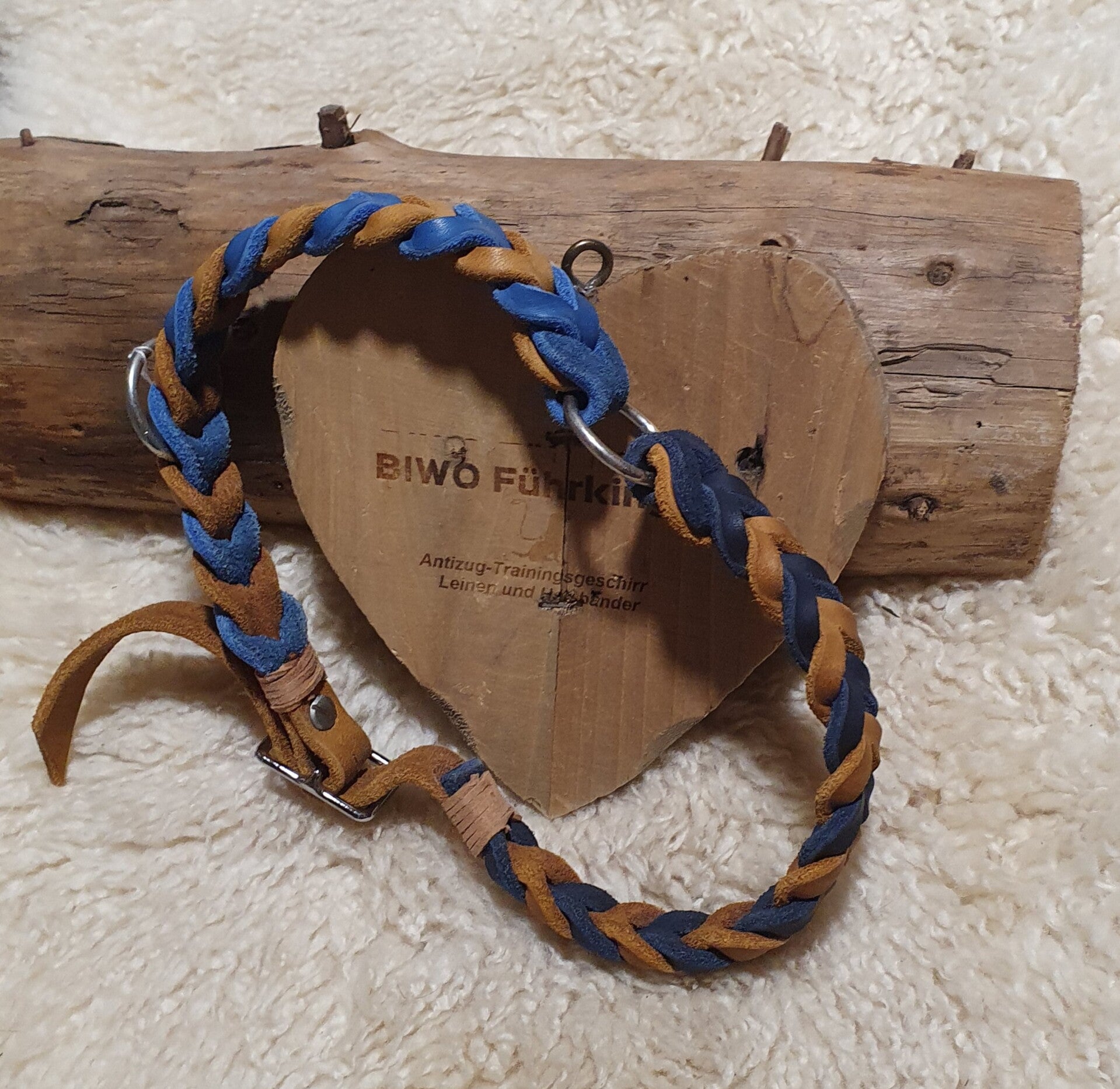 Halsband 3-farbig, cognac/dkl.-blau/königsblau