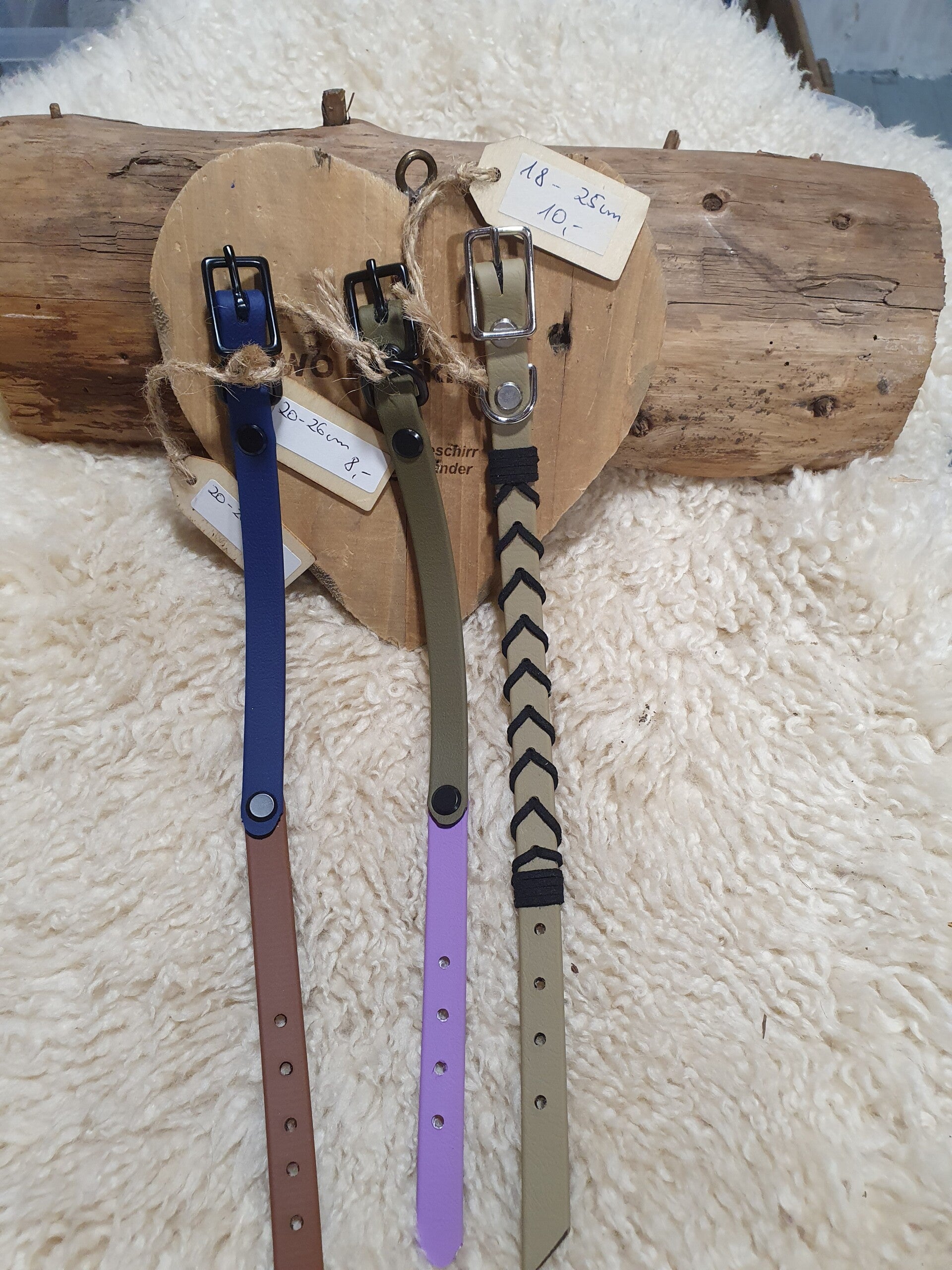 Mini-Halsbänder aus Biothane