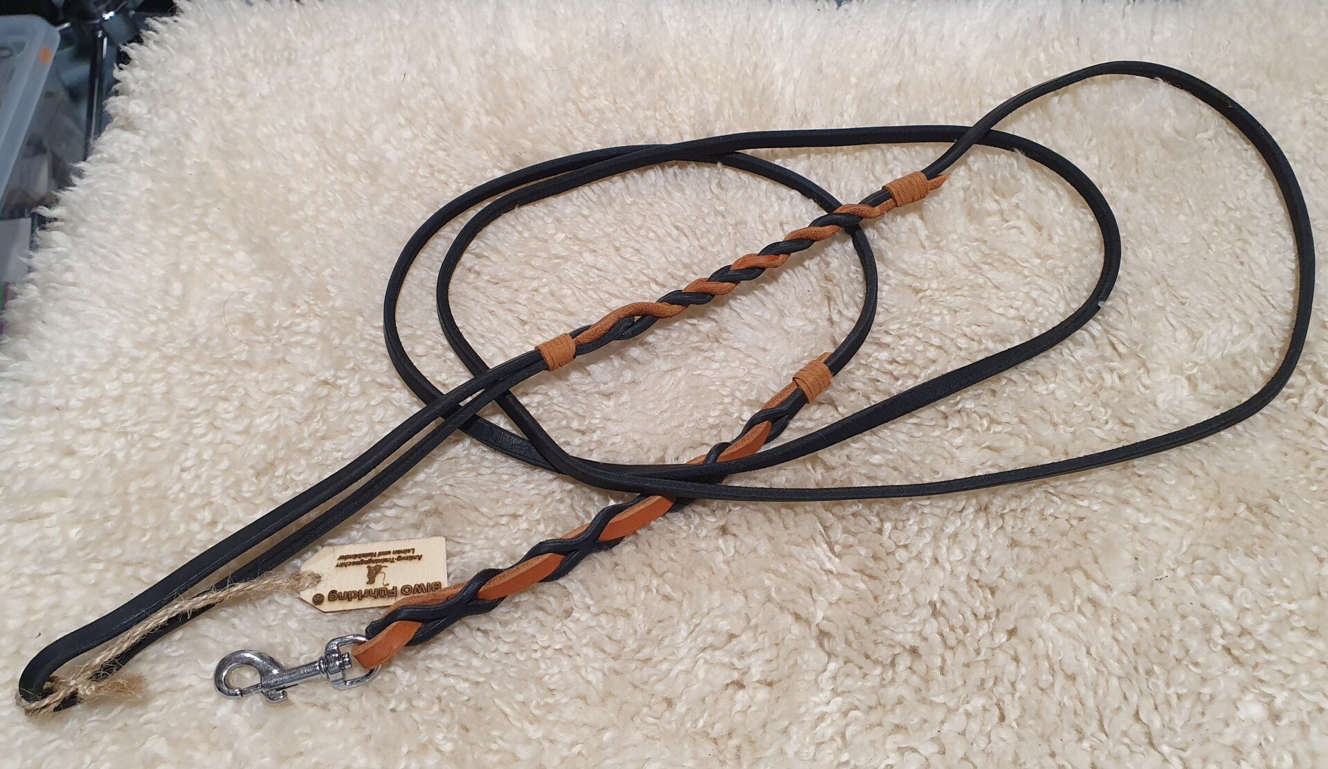Leine 2,40m mit Handschlaufe schwarz/cognac