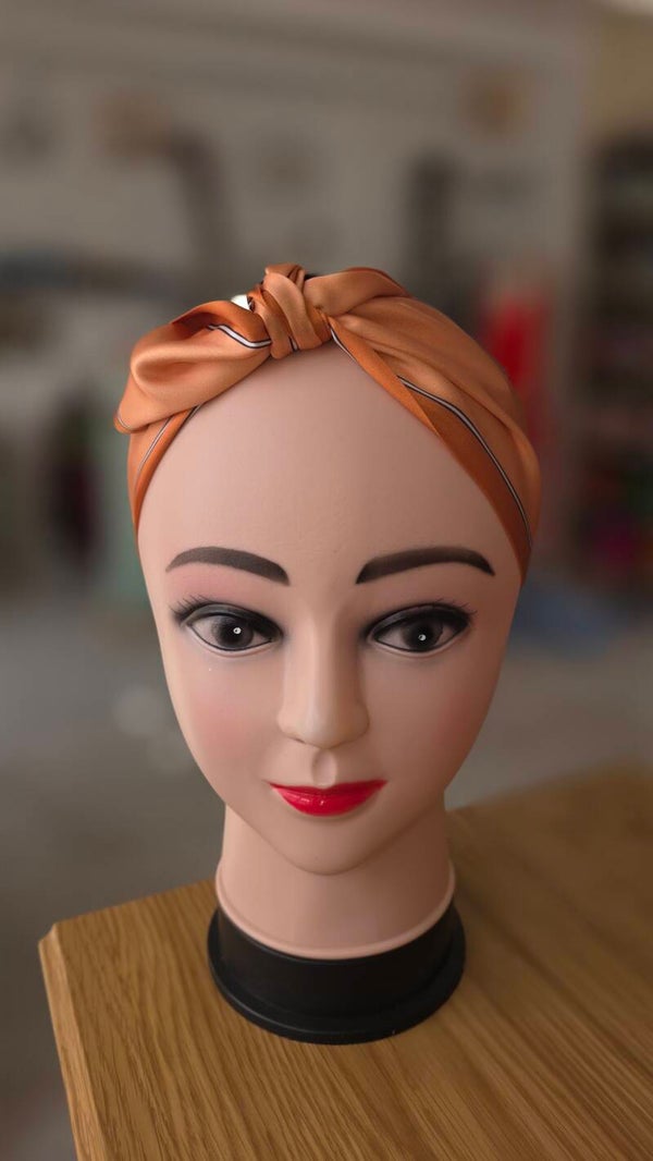 Foulard cheveux ou cou satiné – accessoire élégant et polyvalent