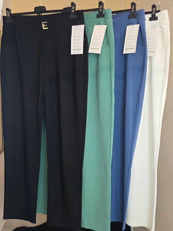 Pantalon taille élastique et coupe ajustée