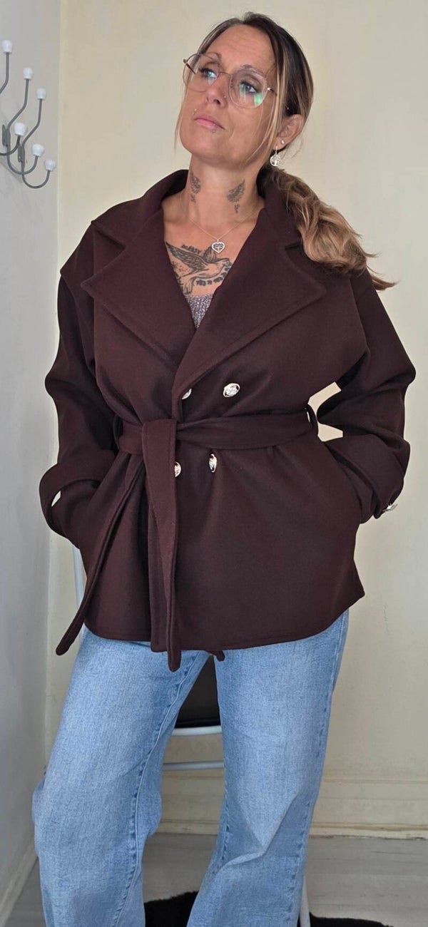 Manteau court avec ceinture