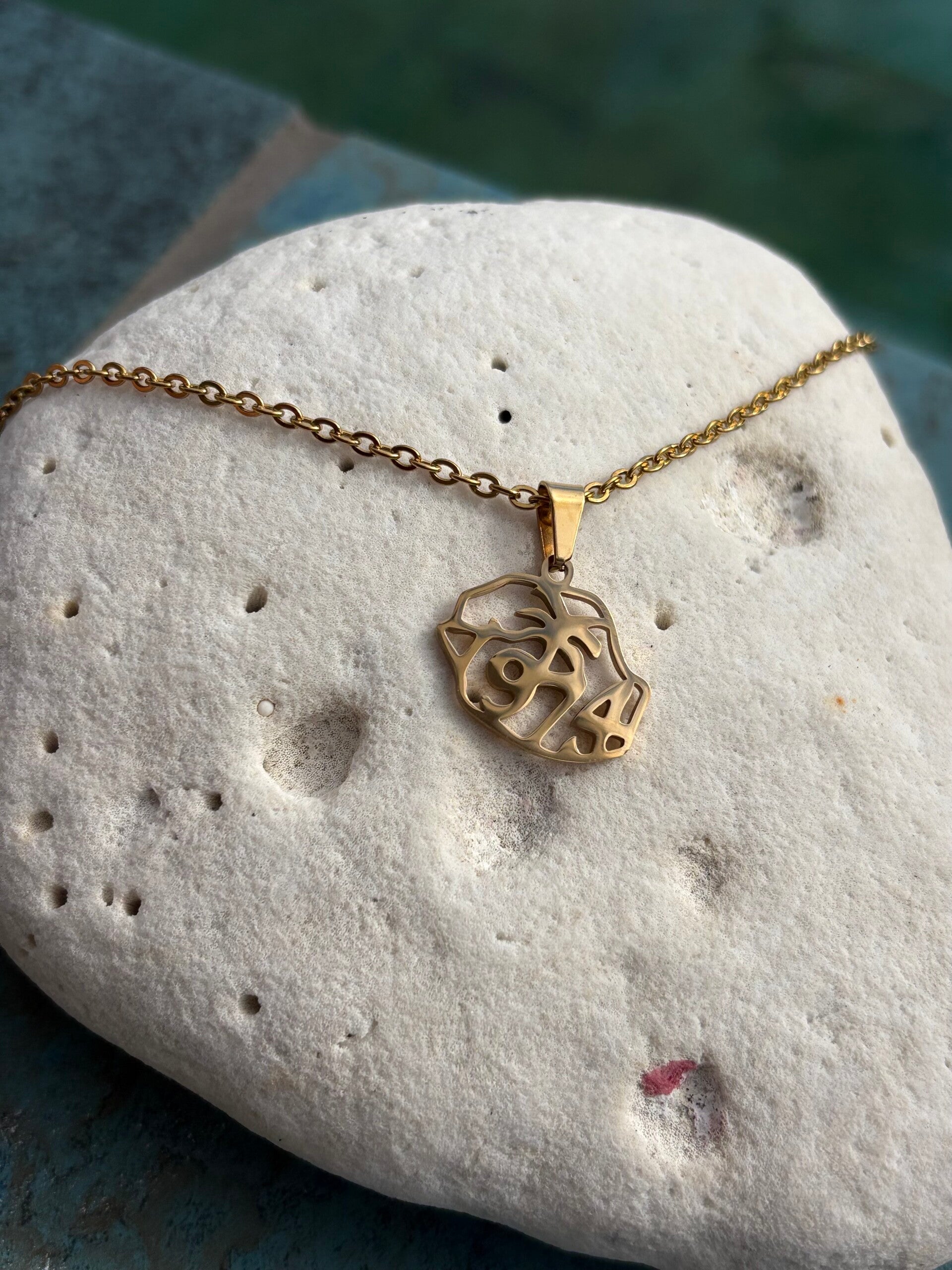 Chaîne avec pendentif 974