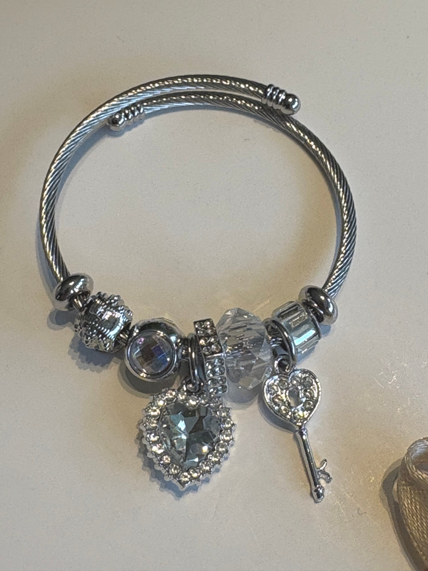 Bracelet breloques KEY