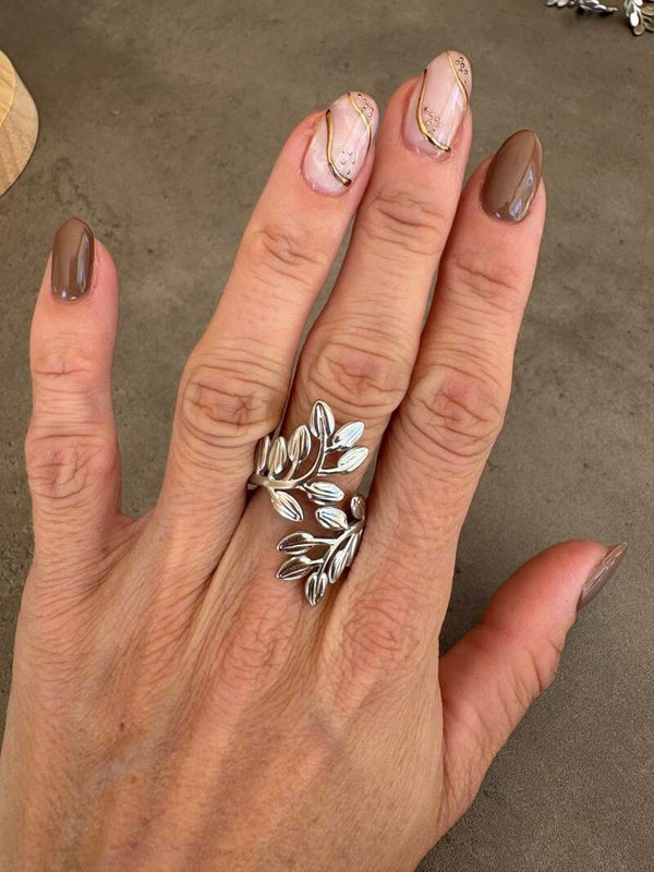 Bague feuilles argentée