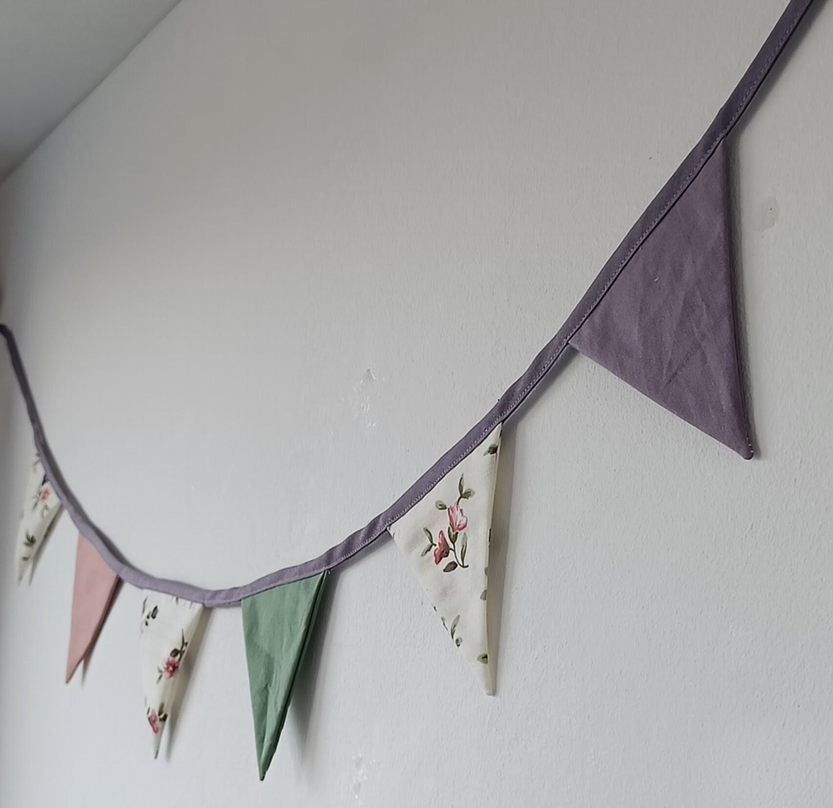 Vlaggenlijn mini 1,5 meter lente bloemen paars wit groen roze