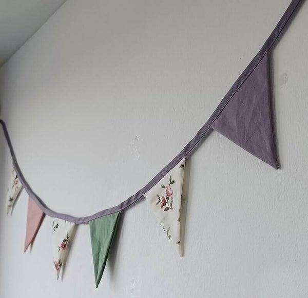 Vlaggenlijn mini 1,5 meter lente bloemen paars wit groen roze