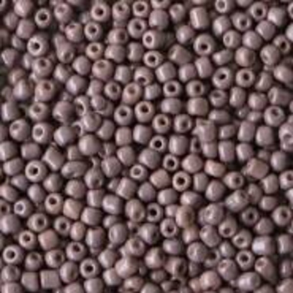 2mm rocailles, 1983 Taupe Purple