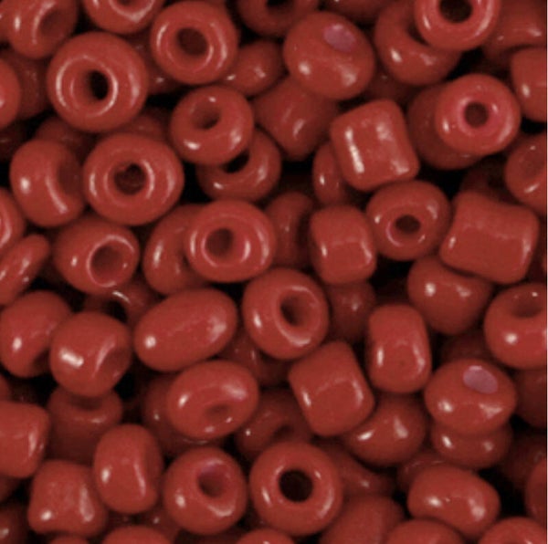 Rocailles 4mm Cabernet Red.