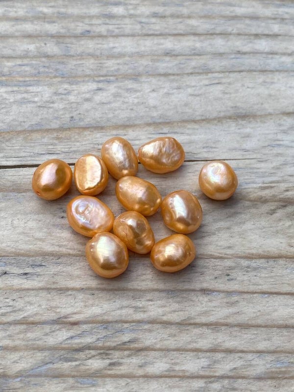 Limited edition zoetwaterparels  orange 9-10mm