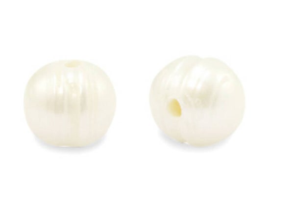 Zoetwater parel Rond 10 mm groot rijggat 1,9mm