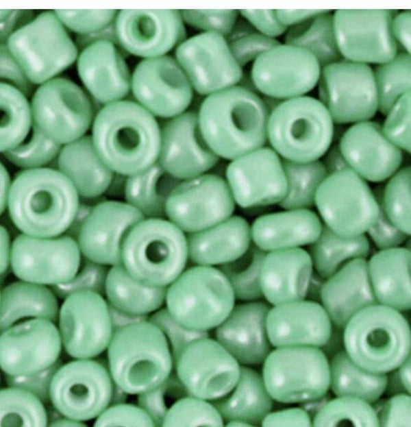 Rocailles 4mm Vivid green.