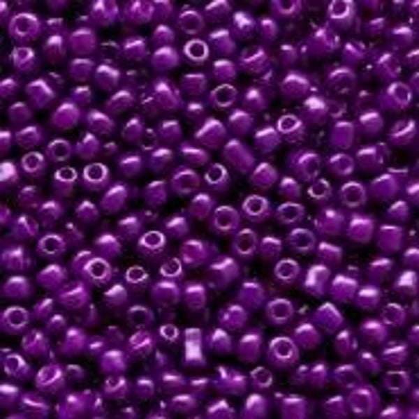 4mm rocailles, 1981 Wine Purple