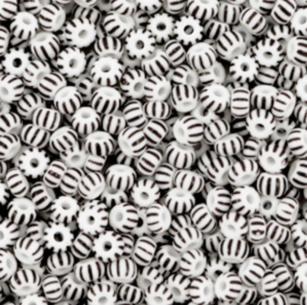 Preciosa rocailles 3mm white - Black 