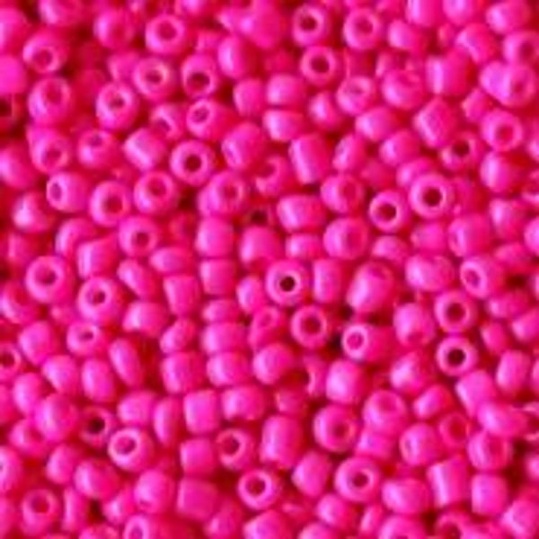 4mm rocailles, 1977 Fuchsia Pink