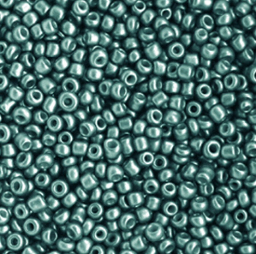 Rocailles 2mm Emerald Green Metallic