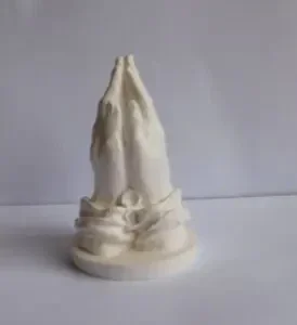 1211743 - Beeld gevouwen handen wit (nwe uitvoering)