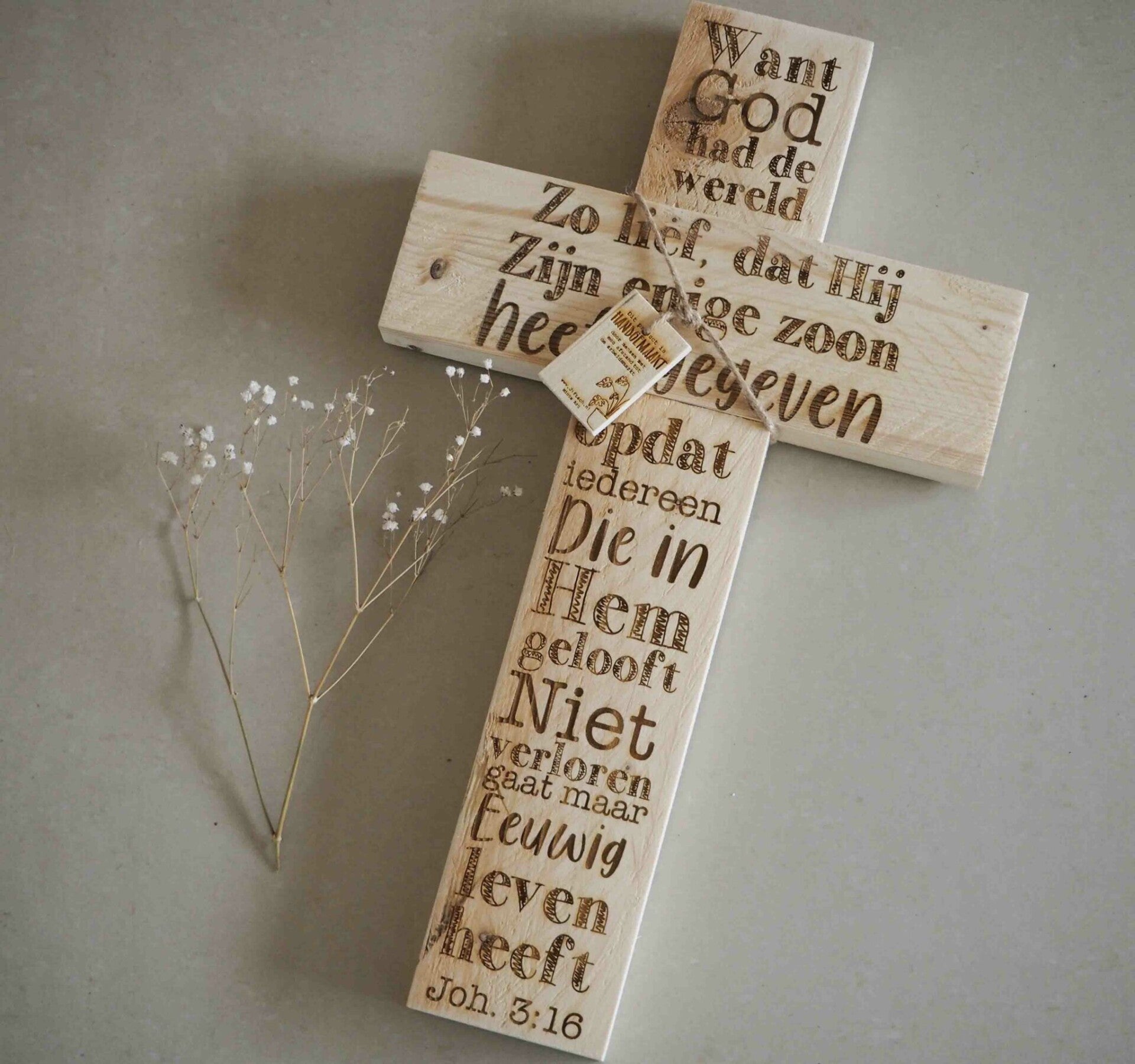 70021039 - Kruis - Hout -  Want God had de wereld zo lief