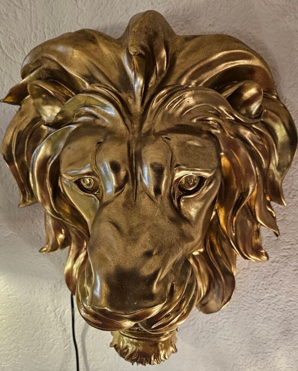 Wandlampe Leu/Löwe