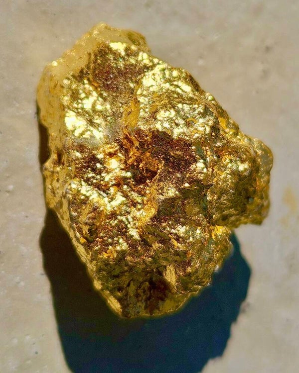 Goldnugget-Design, ca. 3cm gross