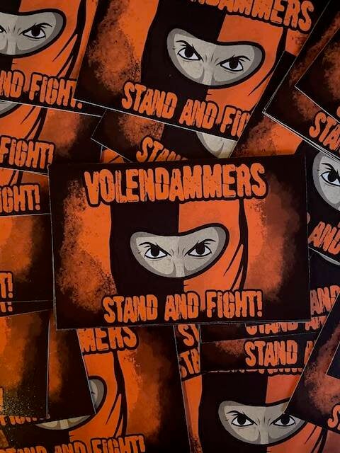 Volendammers stand and fight stickers