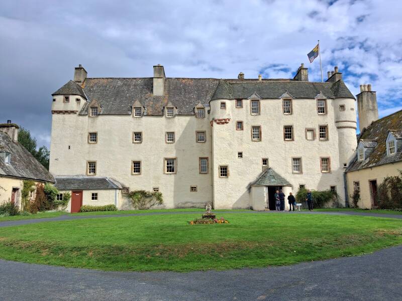 Traquir castle, Schotse eenvoud