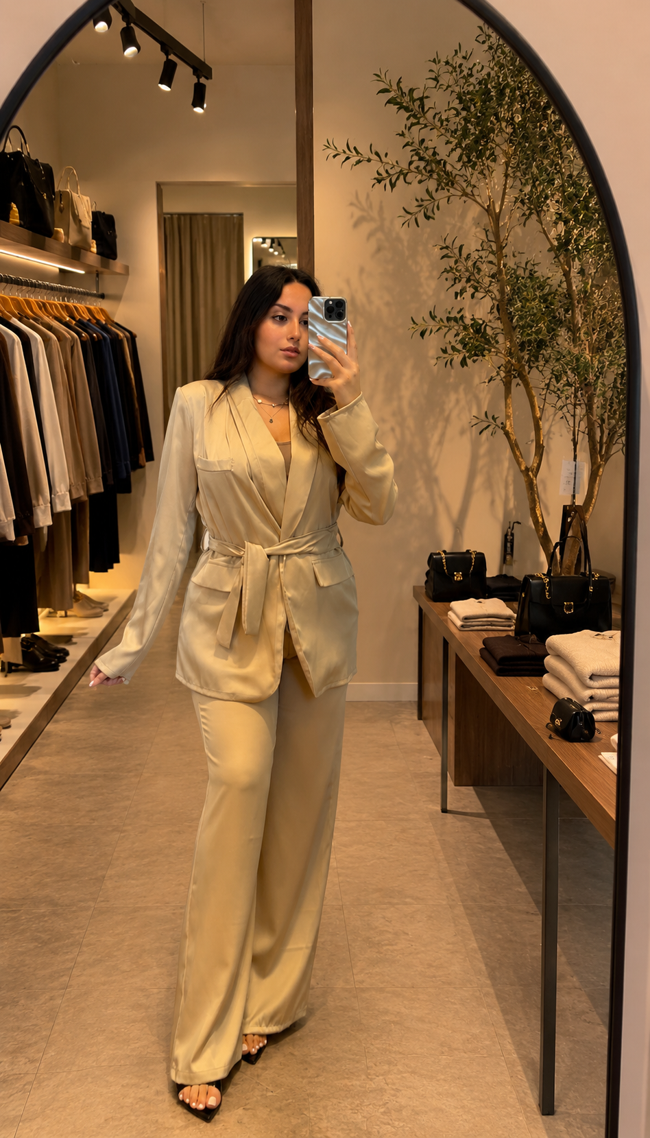 Tailleur effetto lucido