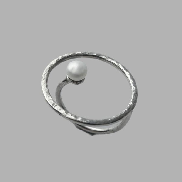Ring Lunar
