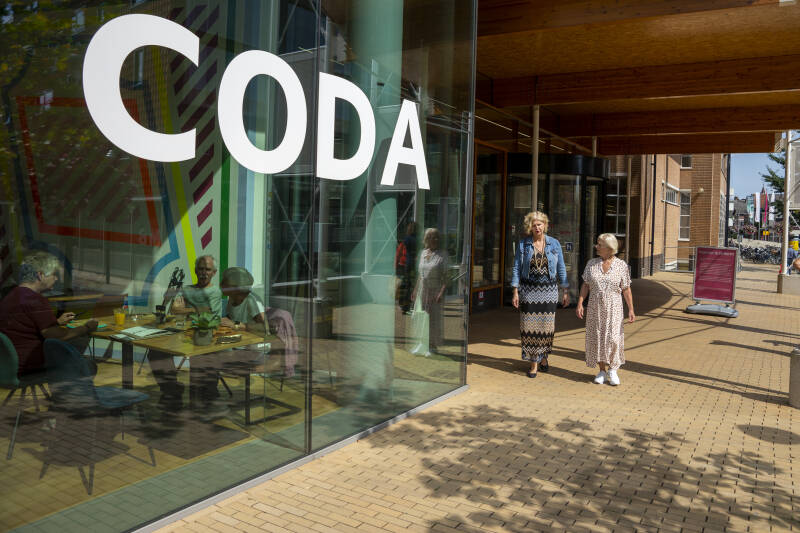 Gezelligsamen Yvonne Looren de Jong eenzaamheid  eenzaam  samensterk  alleen samen mentalegezondheid depressie verbinding pratenhelpt coaching gezelschap vriendschap maatjegezocht alleenstaand sociaal ongelukkig gezelschapsmaatje