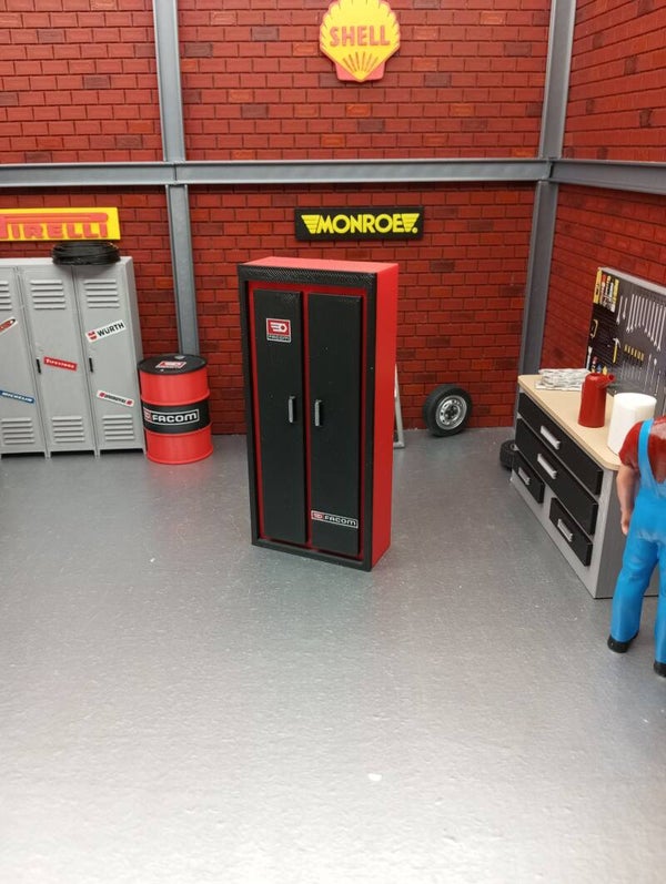 Armoire pour diorama 1/18.