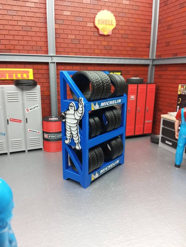 Rack a pneus pour diorama 1/18.