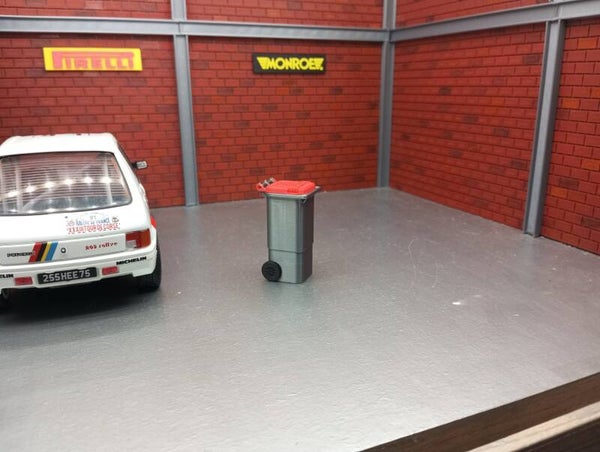 Poubelle pour diorama 1/18 .