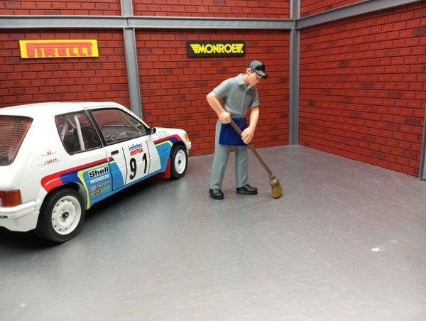 figurine pour diorama 1/18 .