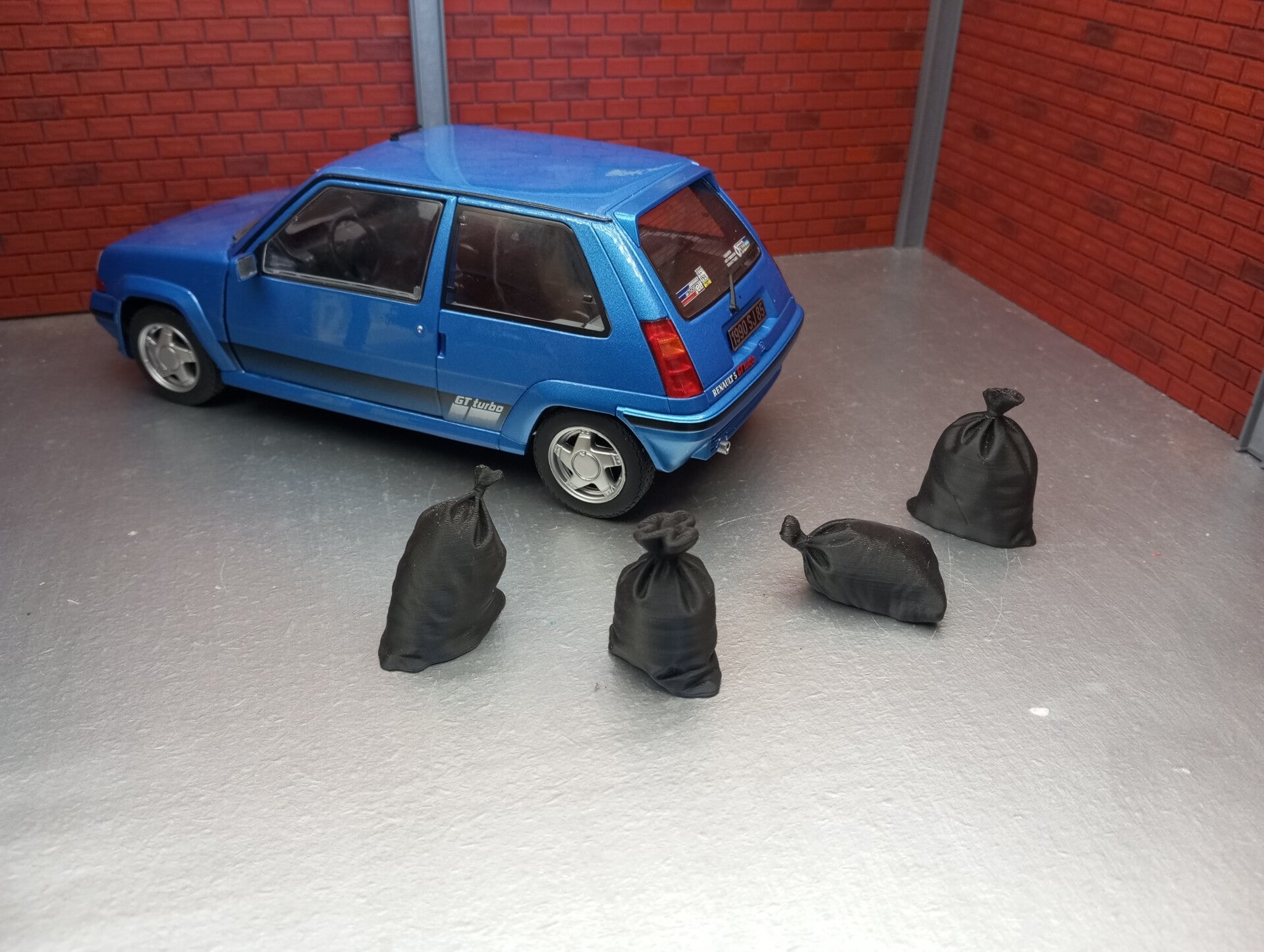 4 sacs poubelles pour diorama 1/18.