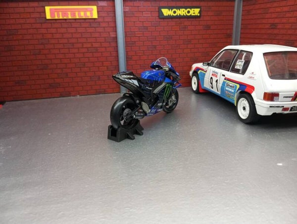 support moto 1/18 .