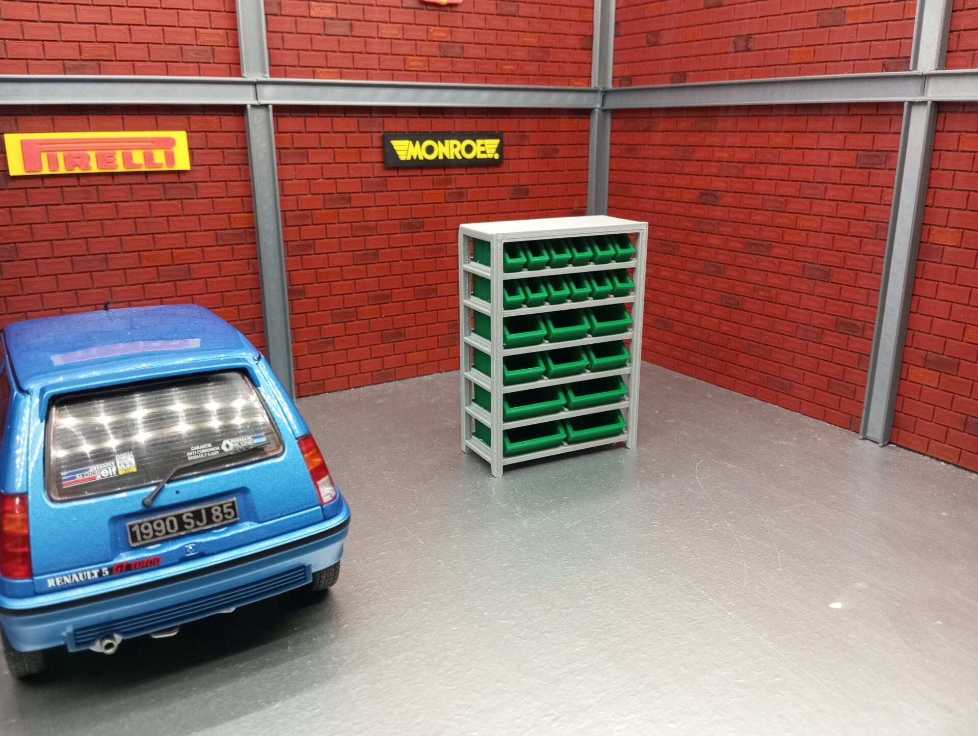 etagere a bacs pour diorama 1/18.