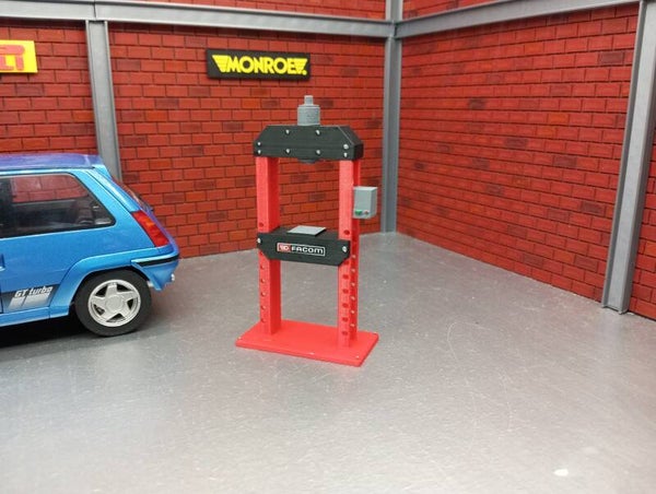 Presse hydraulique pour diorama 1/18.