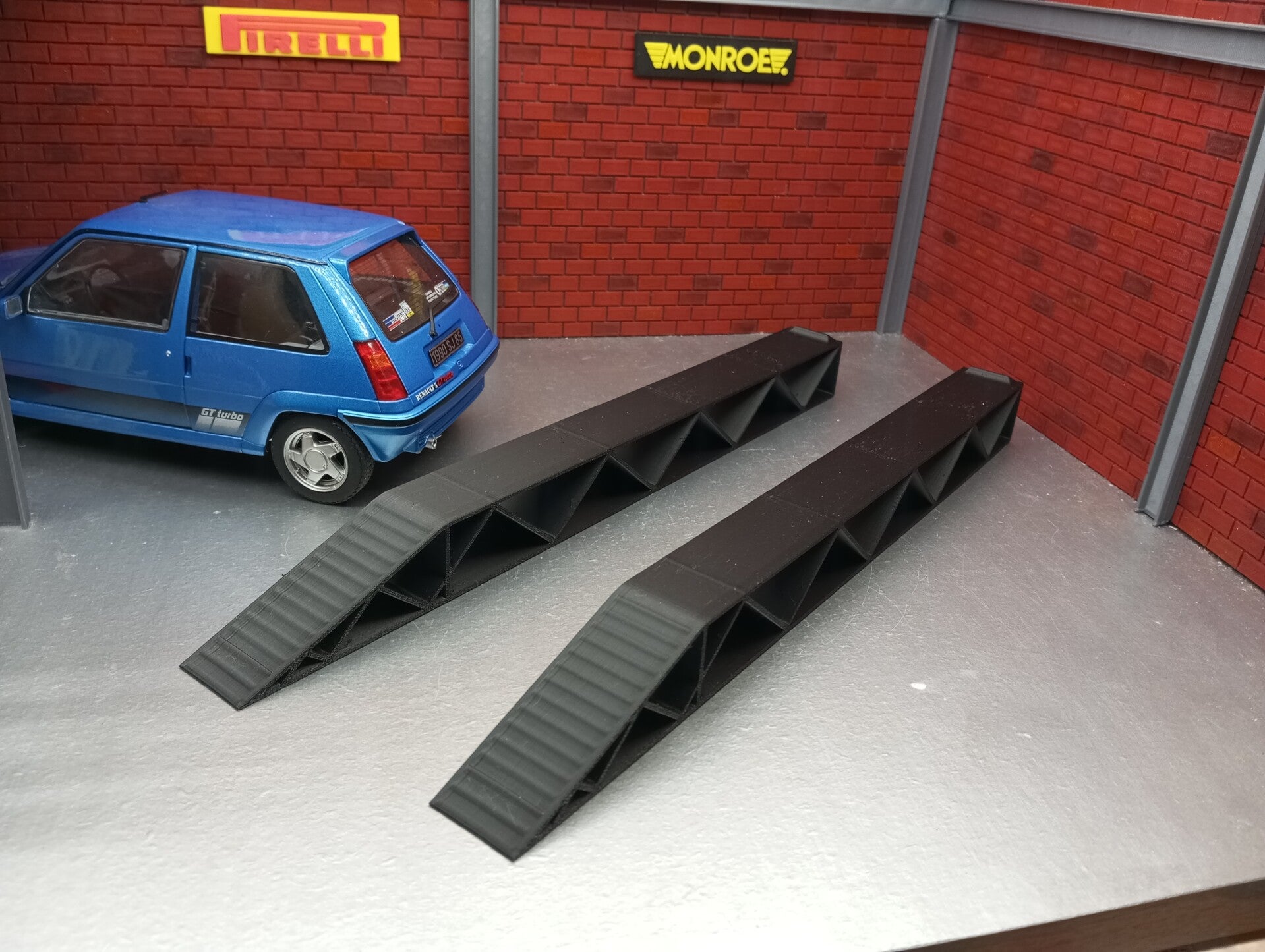Grande rampes pour diorama 1/18 .