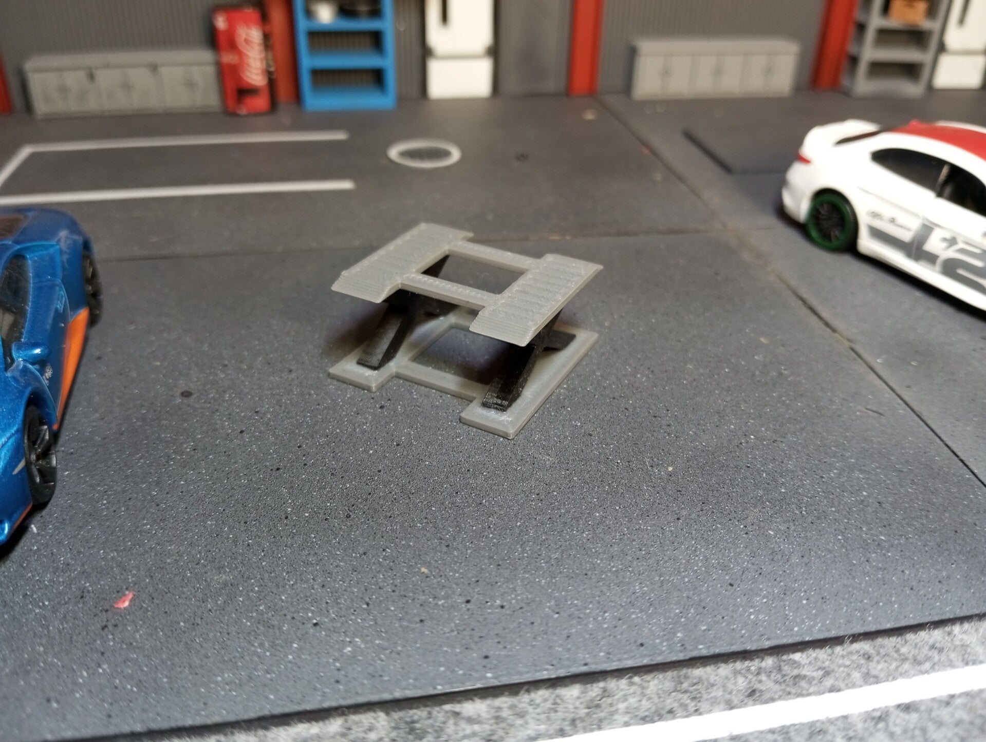 Pont ciseaux pour diorama 1/64 .