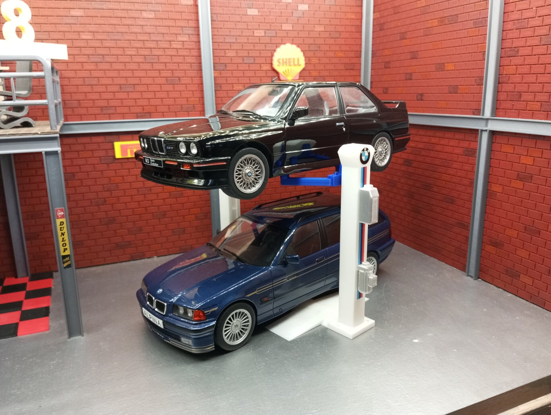 Pont 2 colonnes bmw pour diorama 1/18.