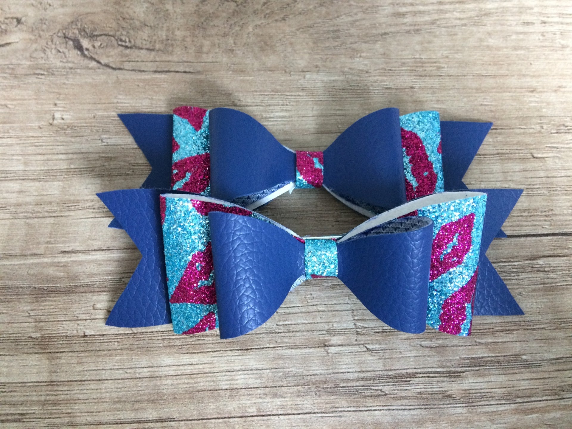 Haar clips blauw roze