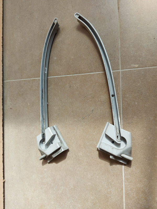 Geleiders voor afdekzeil koffer Mercedes E220 W210