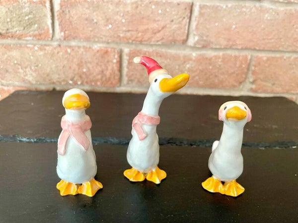 Small Christmas Carol Geese