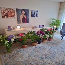 efa301c8-6110-4230-b01d-5b69c043ccac-standard.jpg