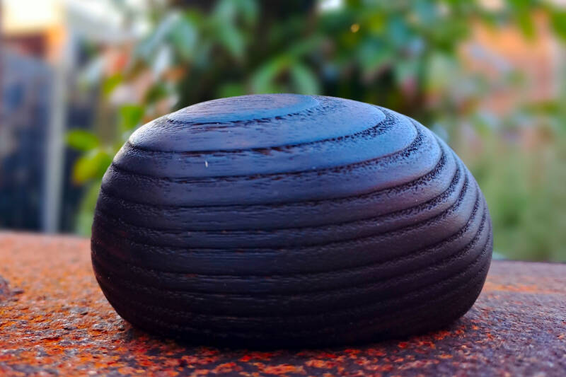 knuffelhart van essenhout licht en zacht handgemaakt