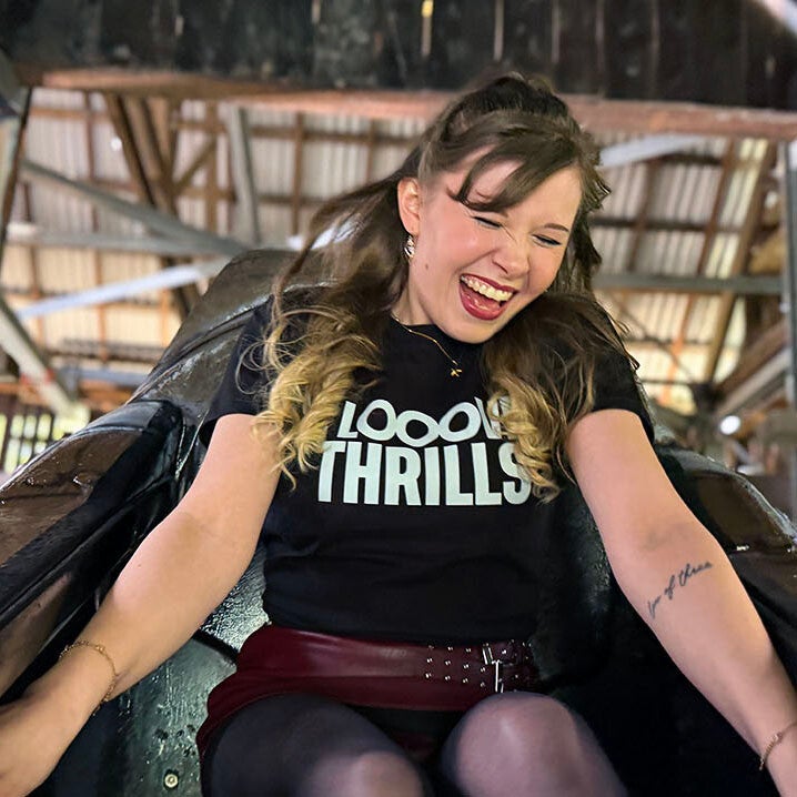 I LOOOVE THRILLS T-shirt
