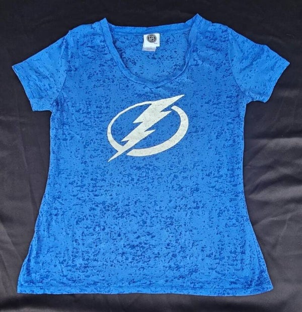 Lady's NHL Tampa Bay Lighting Shirt Medium