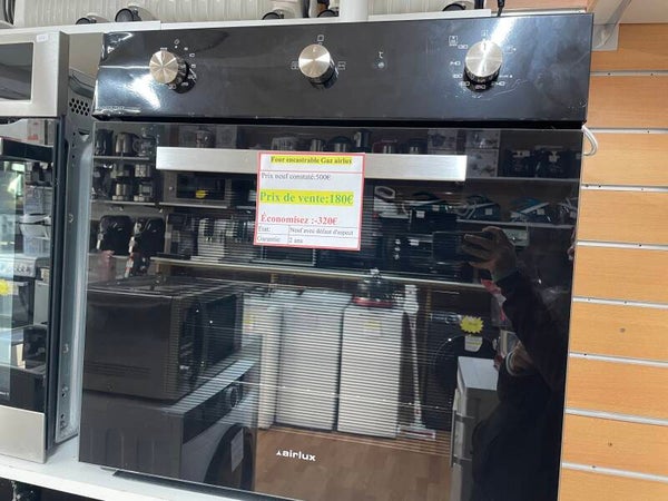 Four encastrable gaz airlux neuf