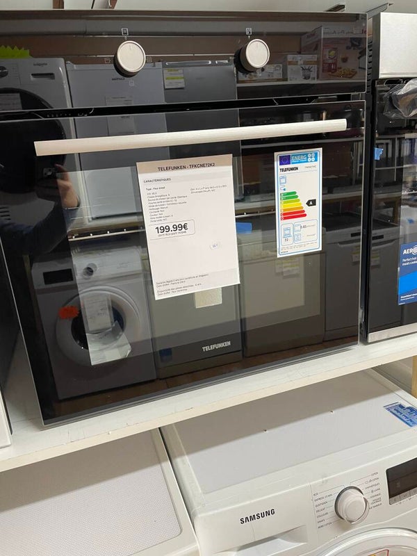 Four encastrable telefunken neuf